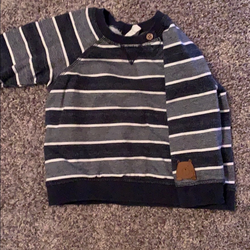 H&M sweatshirt size 2